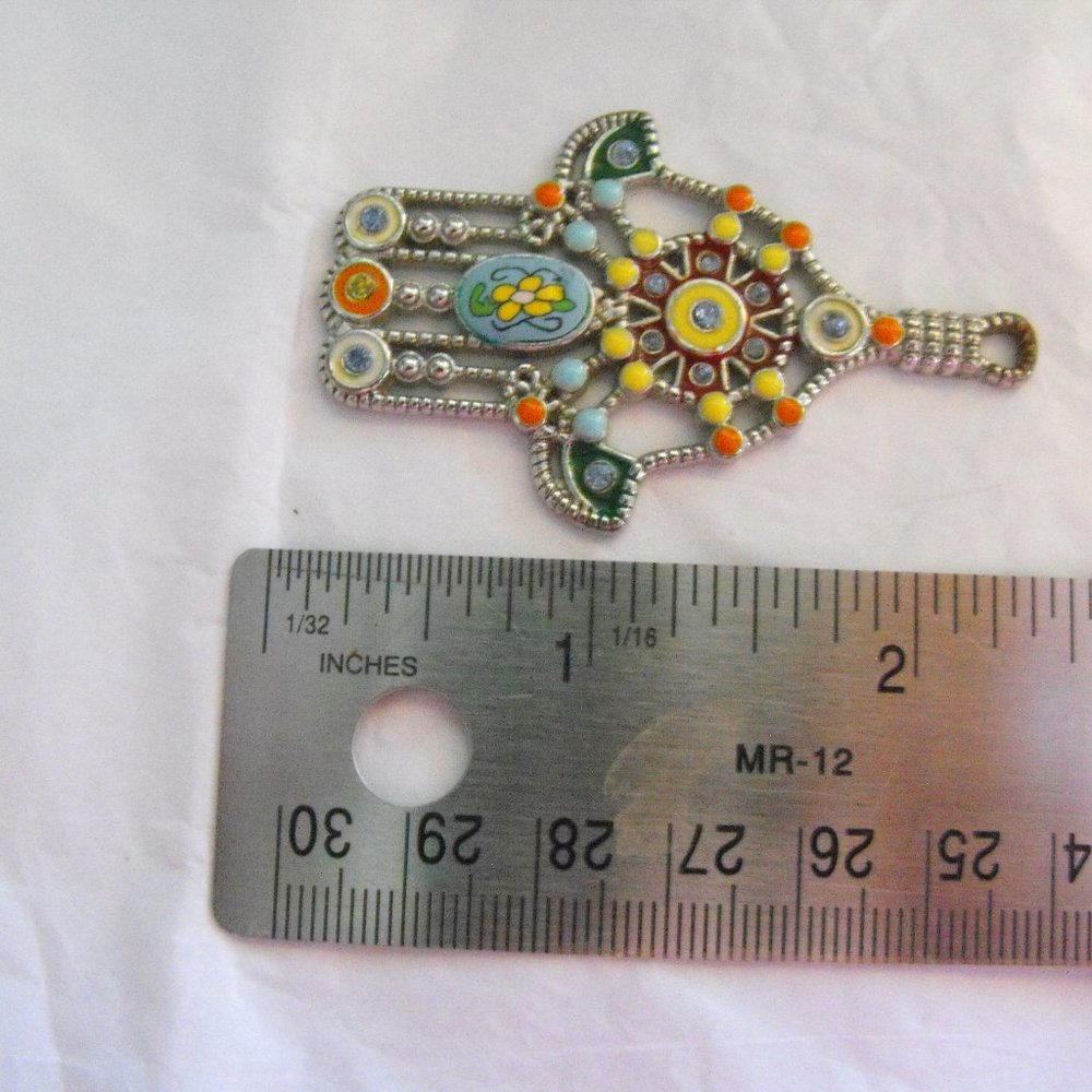 Buddah Hand Pendant Unisex - Picture 2 of 2